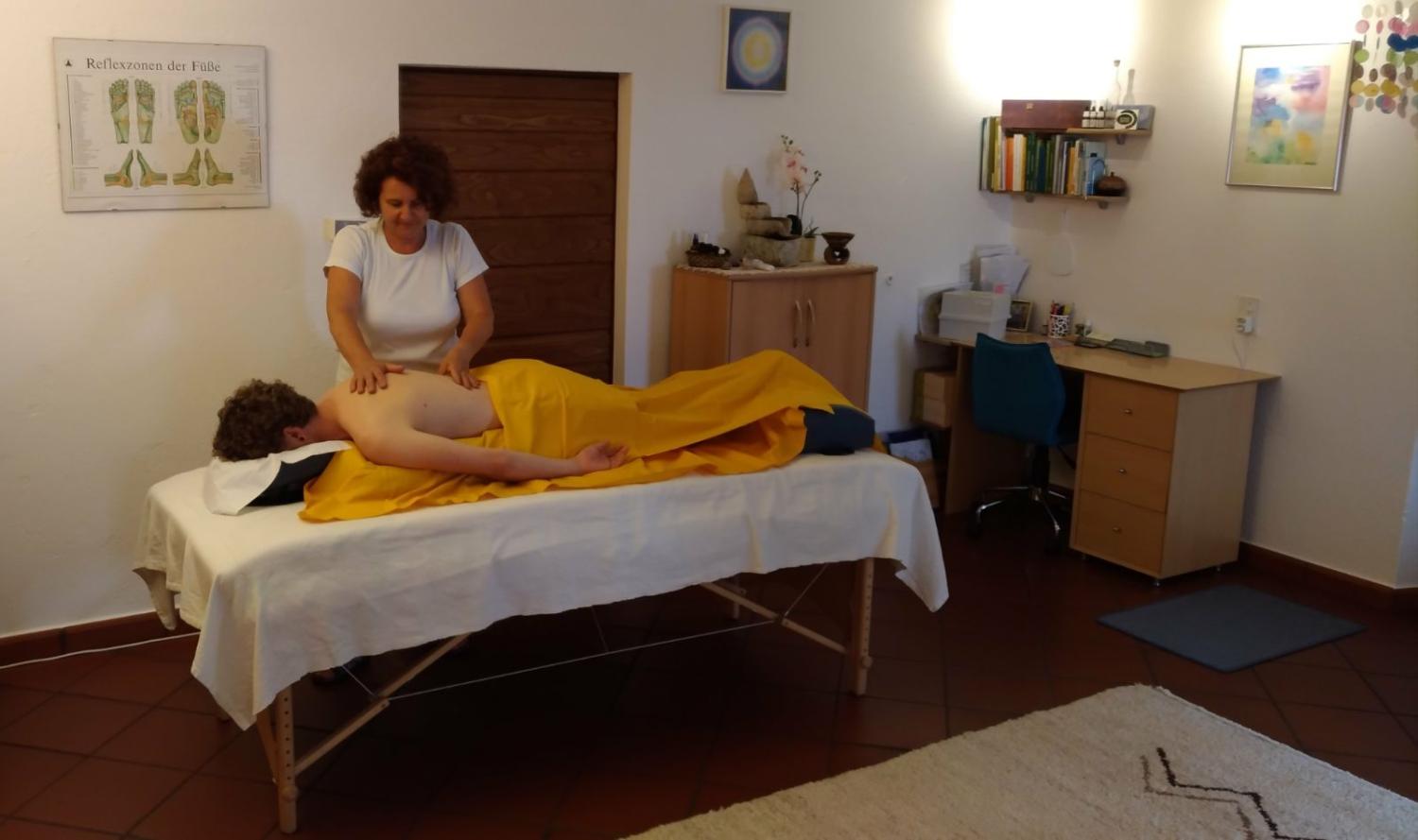 massaggio medicale/massaggio rilassante